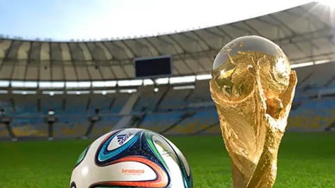 “沃克失误送点，刘易斯扳平，曼城与水晶宫2-2握手言和”